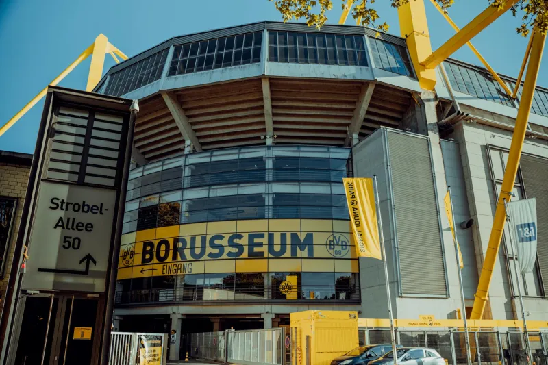 Der stille Exodus: Warum Bundesliga-Klubs ihre besten Spieler zunehmend in die Saudi Pro League verlieren – und was das für die Liga bedeutet