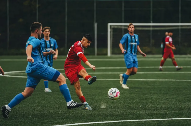 Stürmer zu verschenken? Warum europäische Topklubs ihre Mittelstürmer 2026 loswerden wollen – und welche Bundesliga-Klubs profitieren könnten