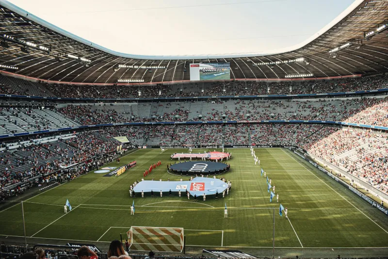 Transferfalle Aufstieg: Warum Bundesliga-Aufsteiger 2026 beim Einkaufen zocken – und meistens verlieren